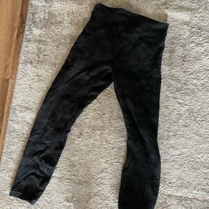 Lululemon base pace size 8 - camo